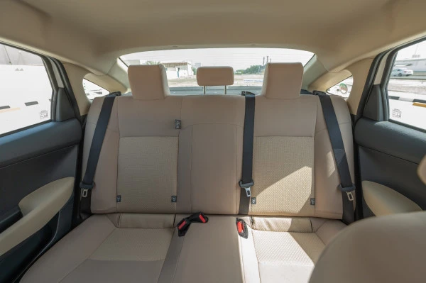 White Toyota Yaris, 2024 Photo 9